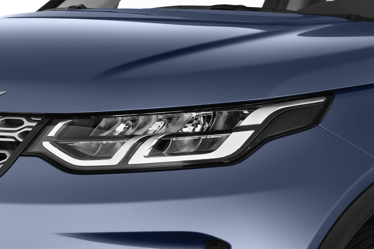 Frontscheinwerfer eines Land Rover Discovery Sport Plug-in-Hybrid