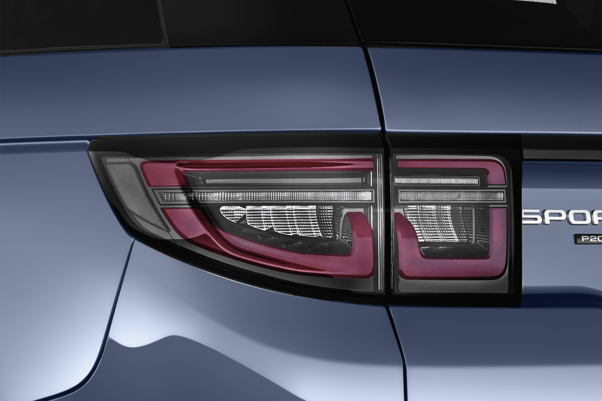 Heckleuchten eines Land Rover Discovery Sport Plug-in-Hybrid