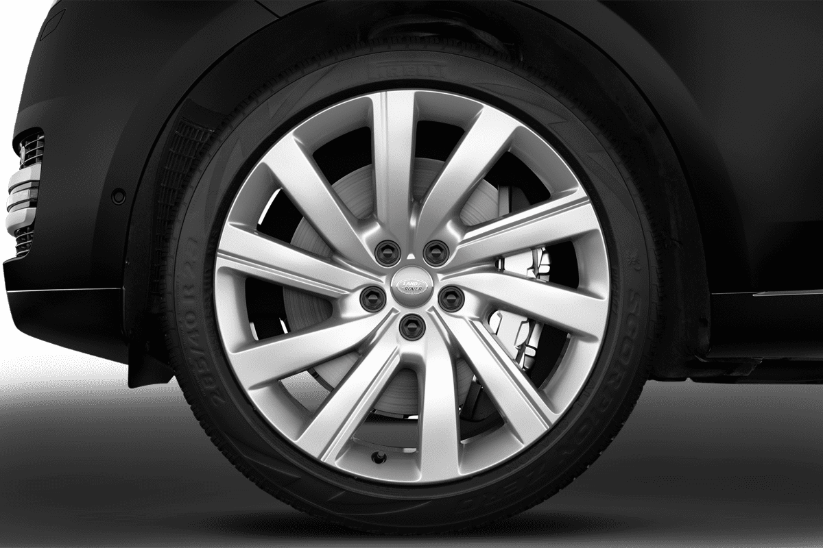 Radkappe oder Felge eines Land Rover Range Rover