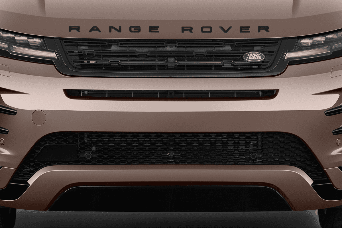 Kühlergrill eines Land Rover Range Rover Evoque
