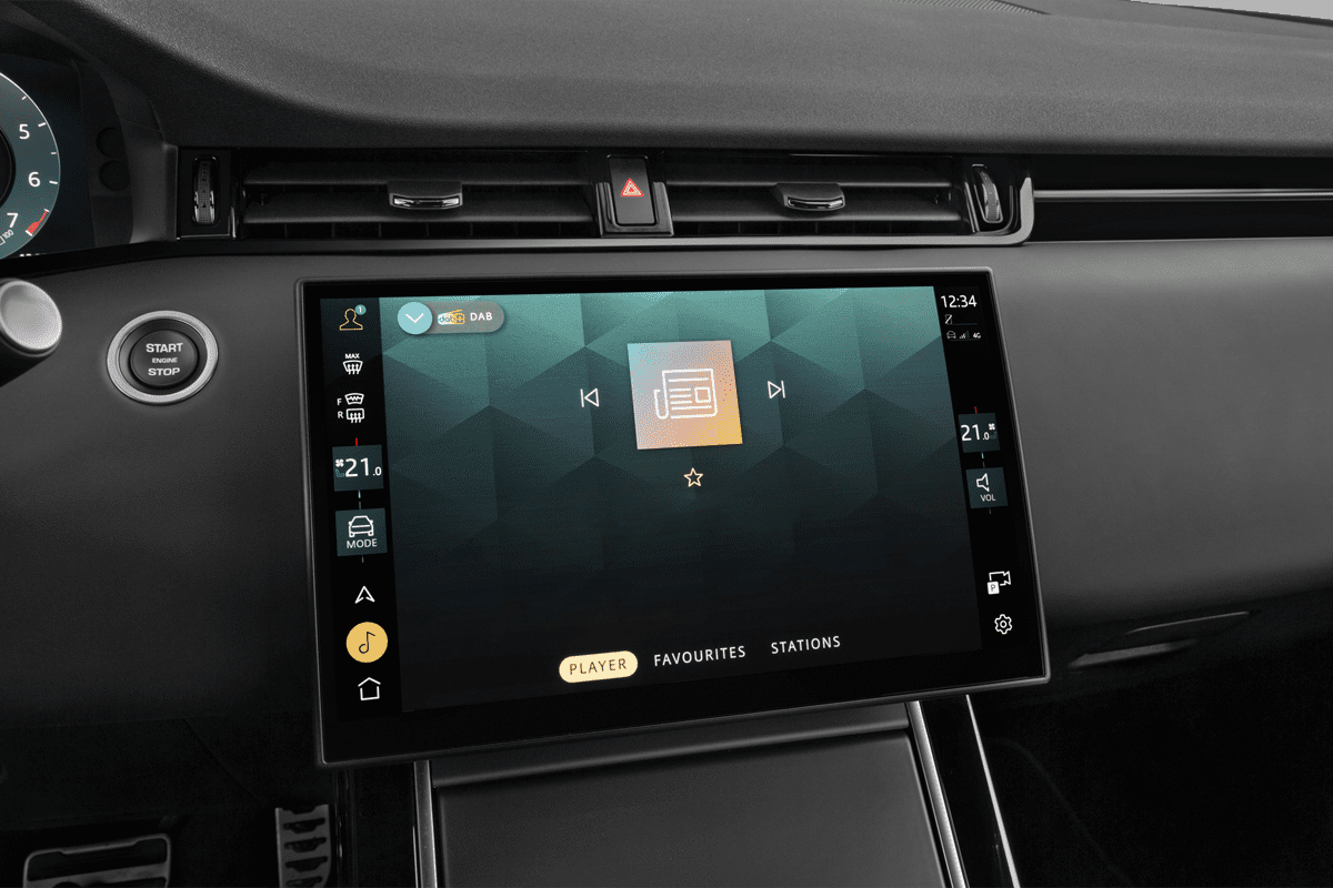 Audiosystem eines Land Rover Range Rover Evoque Plug-In-Hybrid (KI-generiert)