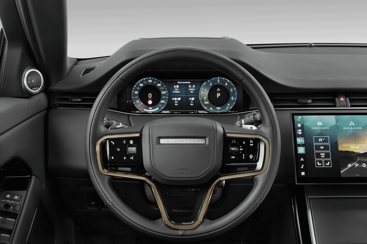 Lenkrad eines Land Rover Range Rover Evoque Plug-In-Hybrid (KI-generiert)