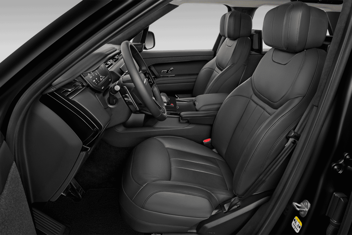 Vordersitze eines Land Rover Range Rover Sport Plug-in-Hybrid 