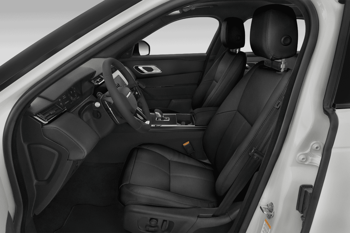 Vordersitze eines Land Rover Range Rover Velar
