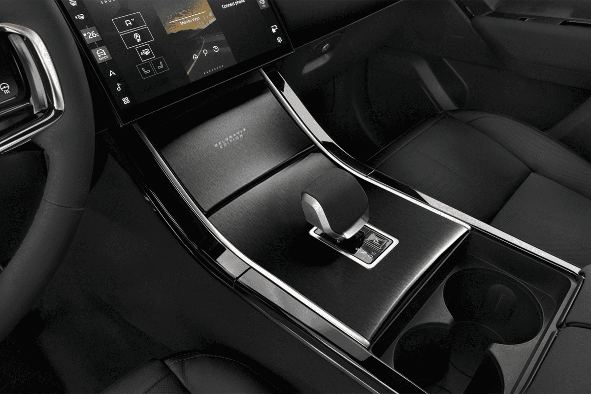 Schaltknüppel eines Land Rover Range Rover Velar