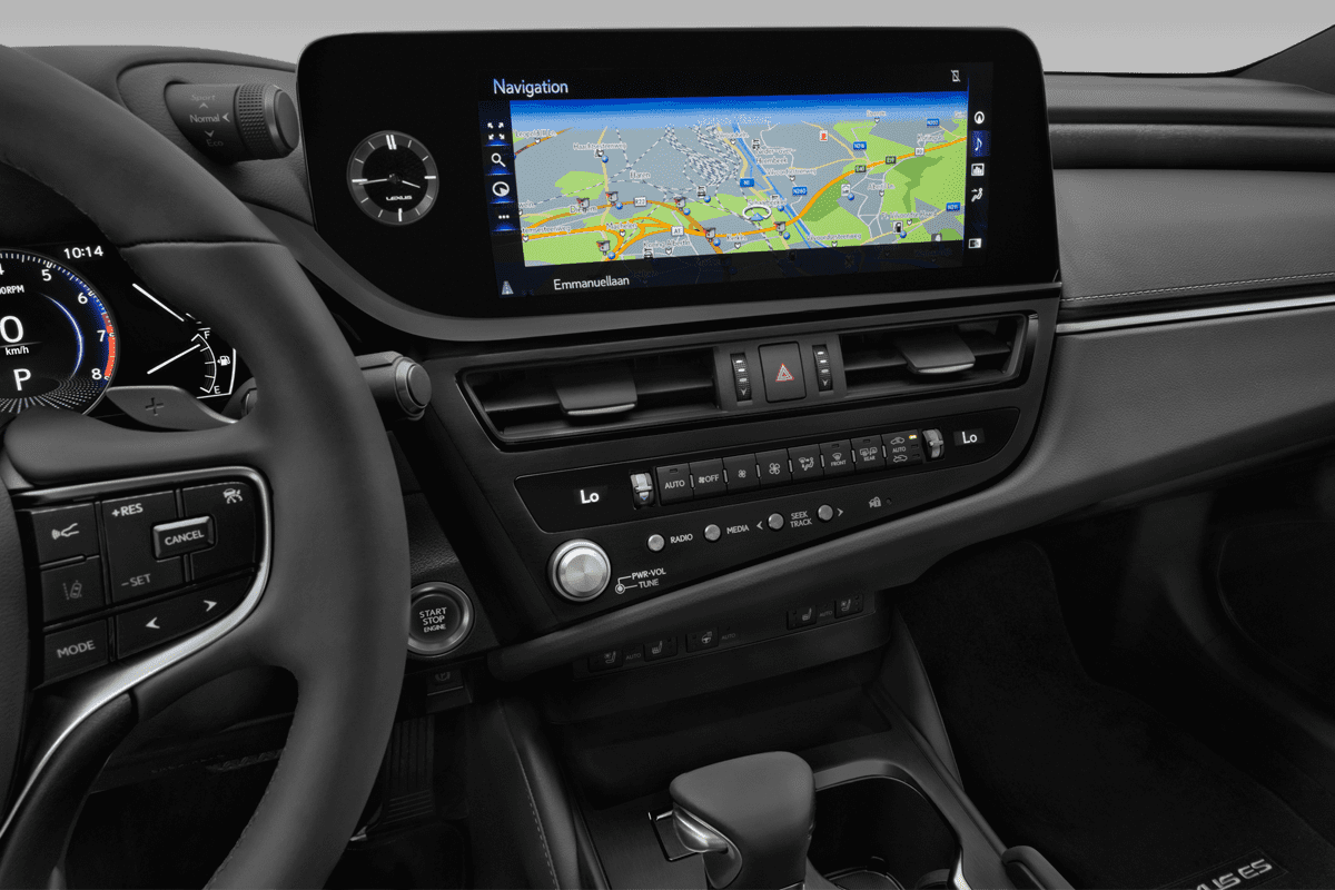 Mittelkonsole eines Lexus ES