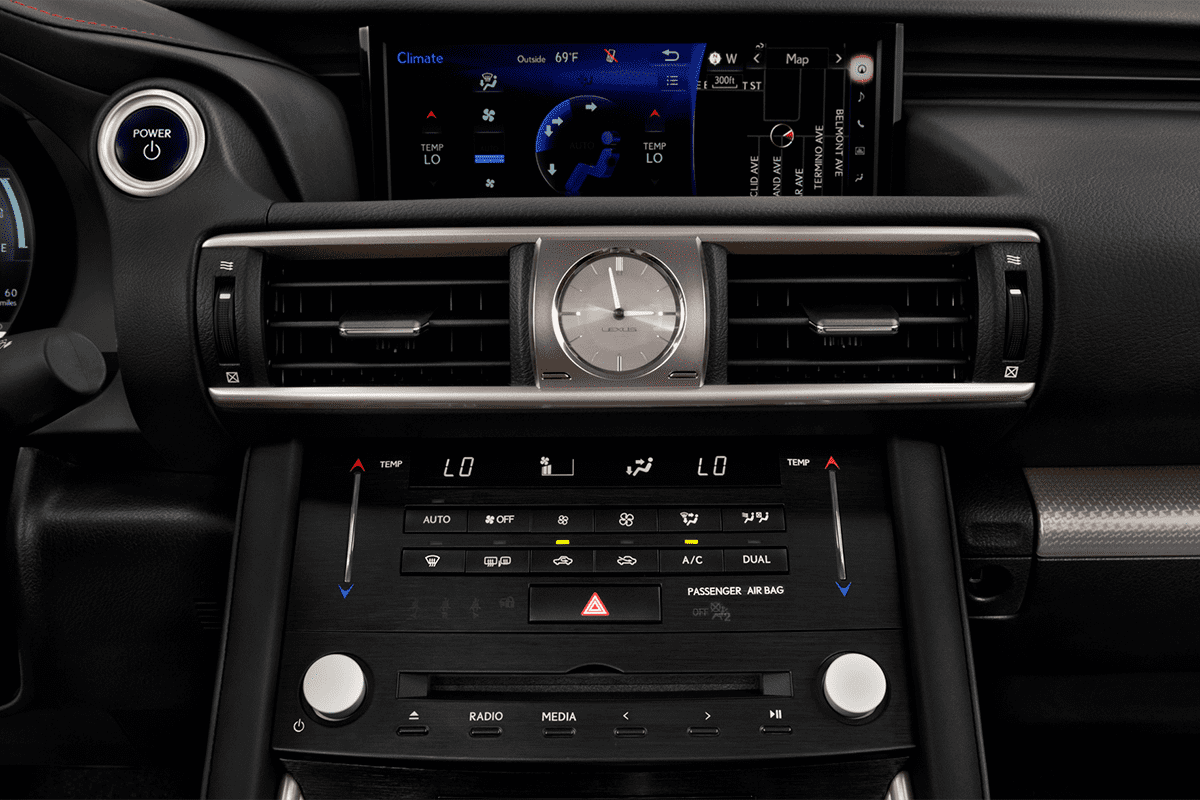 Lexus IS Hybrid undefined