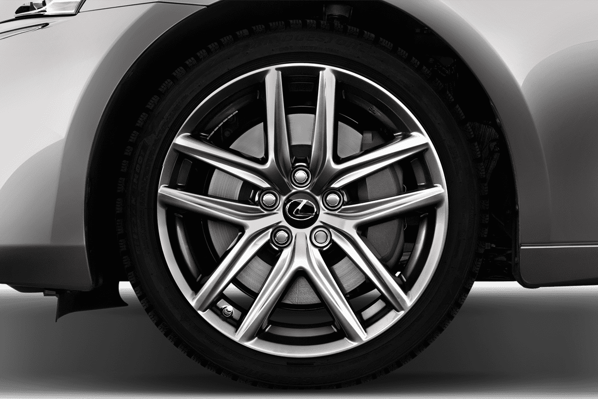 Lexus IS Hybrid undefined