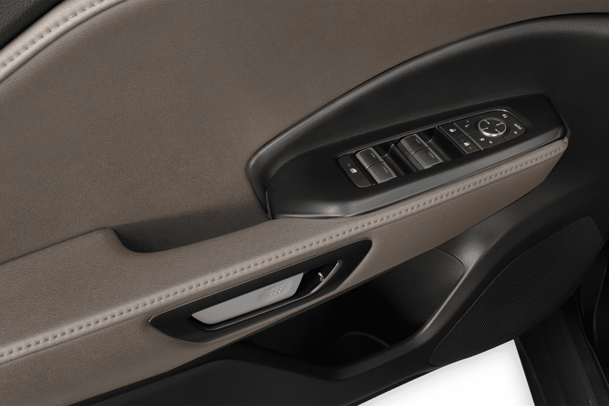 Türsteuerung eines Lexus LBX Hybrid (KI-generiert)
