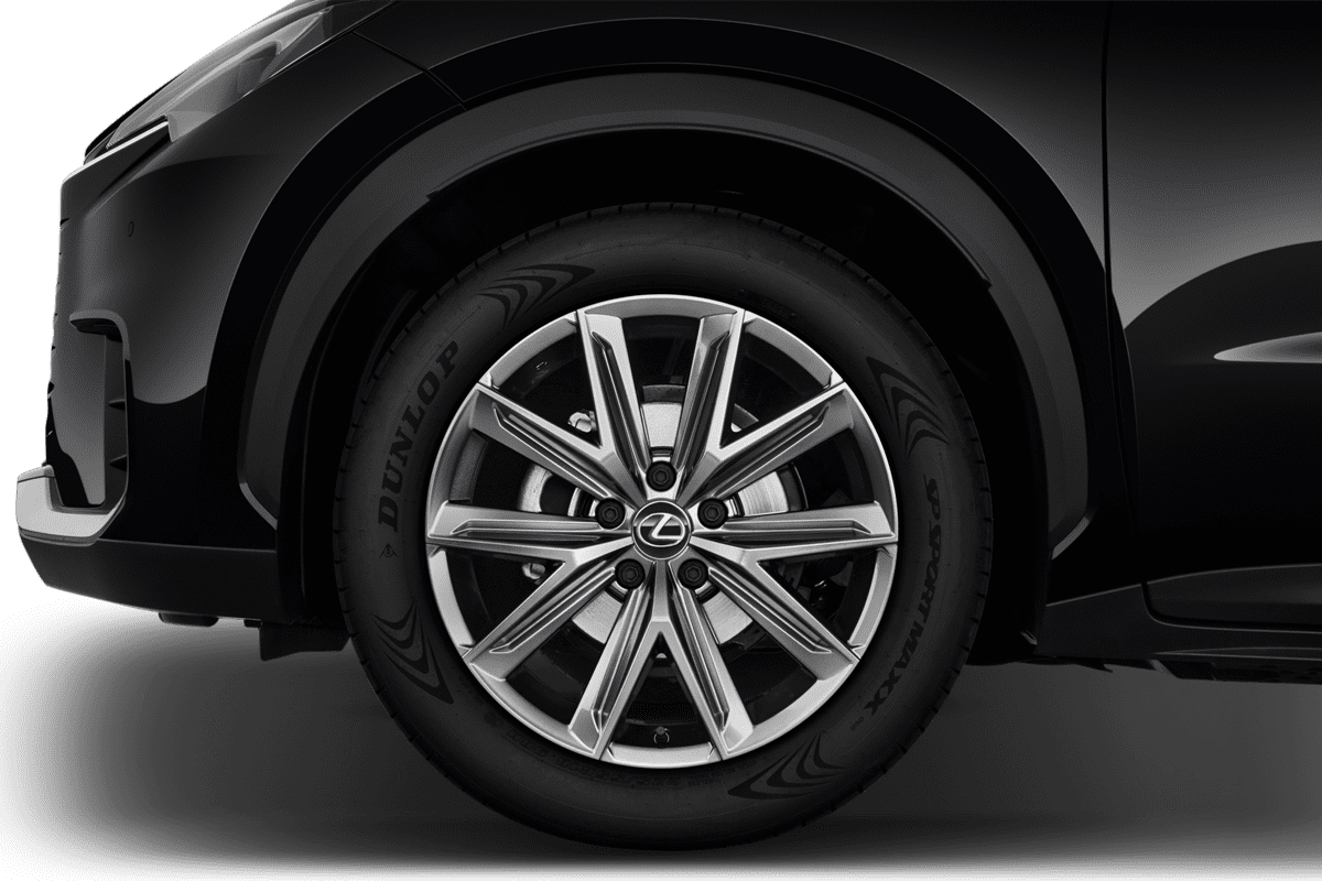 Radkappe oder Felge eines Lexus LBX Hybrid (KI-generiert)