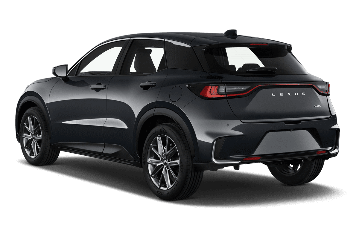 Schräge Heckansicht eines Lexus LBX Hybrid, freigestellt