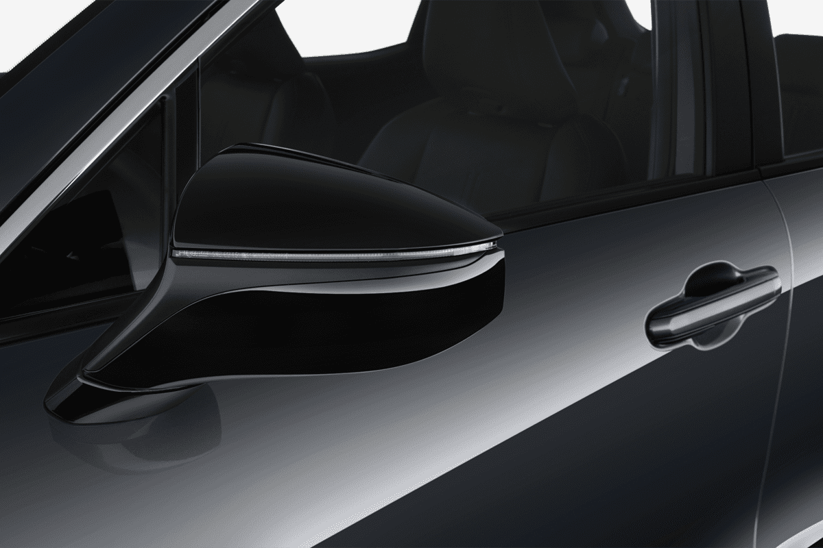 Rückspiegel eines Lexus LBX Hybrid