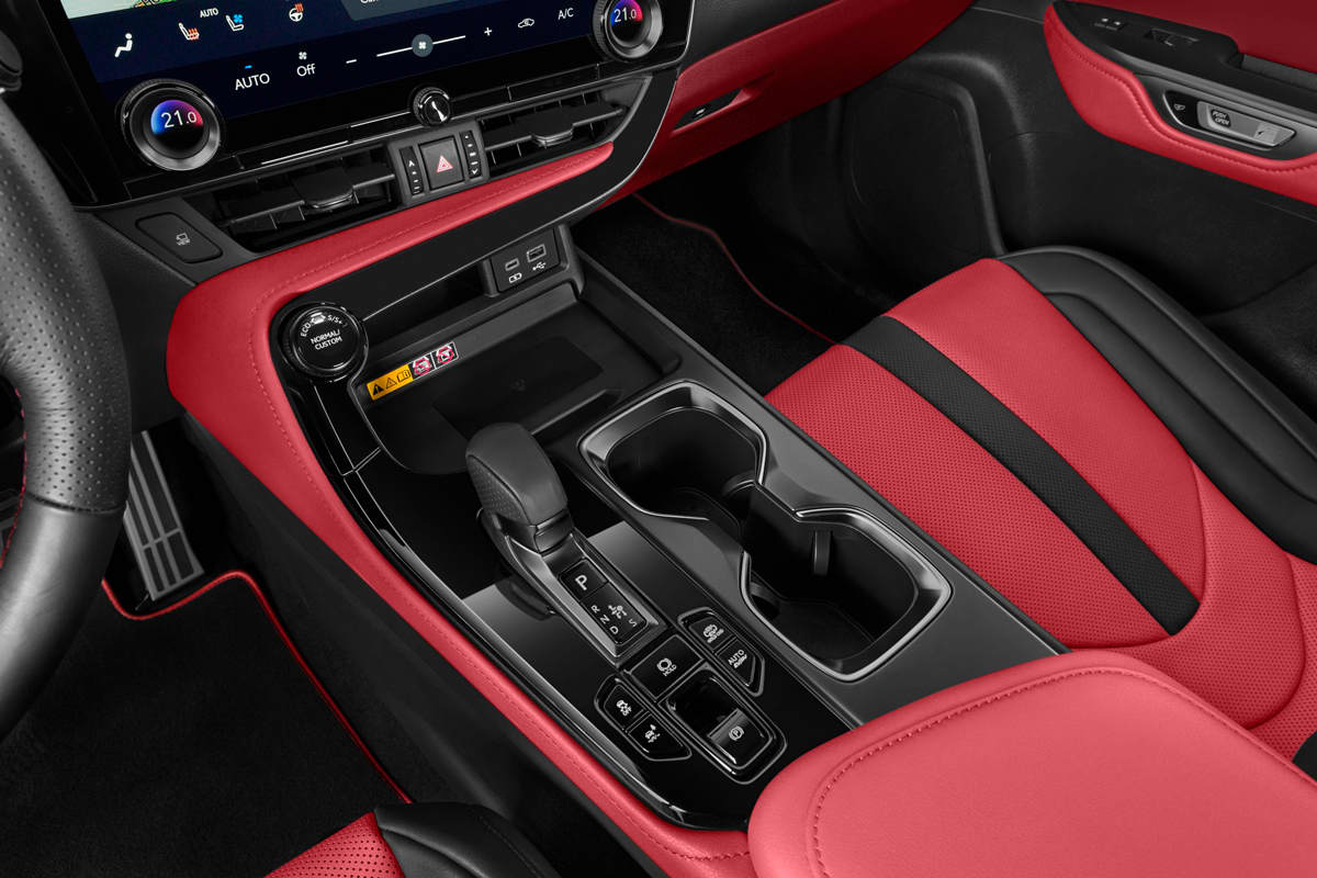 Schaltknüppel eines Lexus NX Plug-In-Hybrid