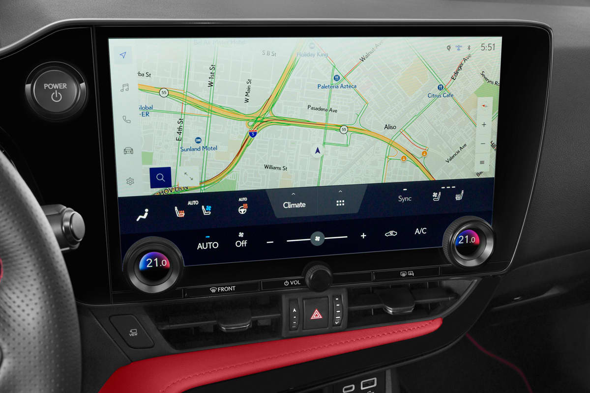 Mittelkonsole eines Lexus NX Plug-In-Hybrid