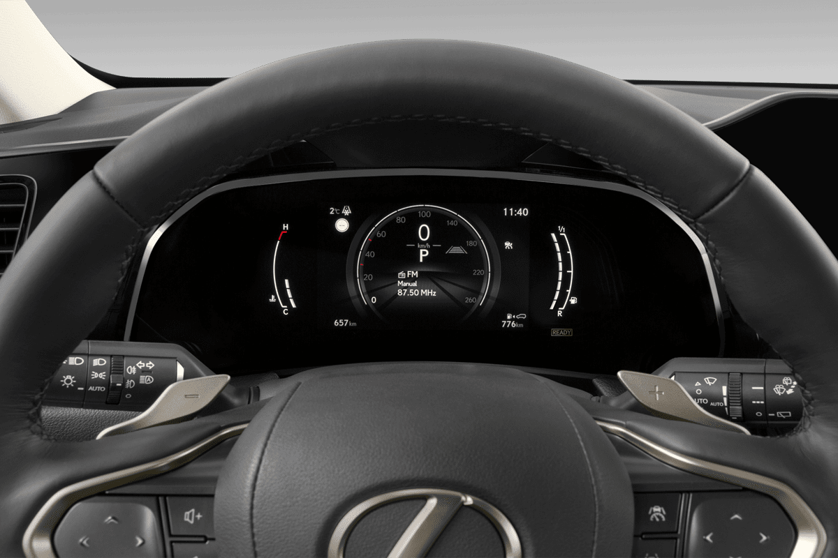 Kombiinstrument eines Lexus NX Hybrid