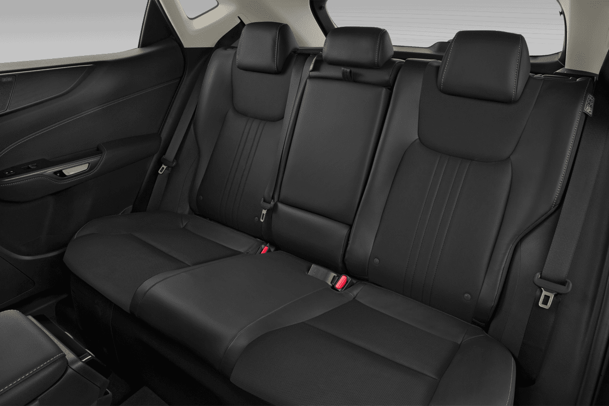 Rücksitzbank eines Lexus NX Hybrid