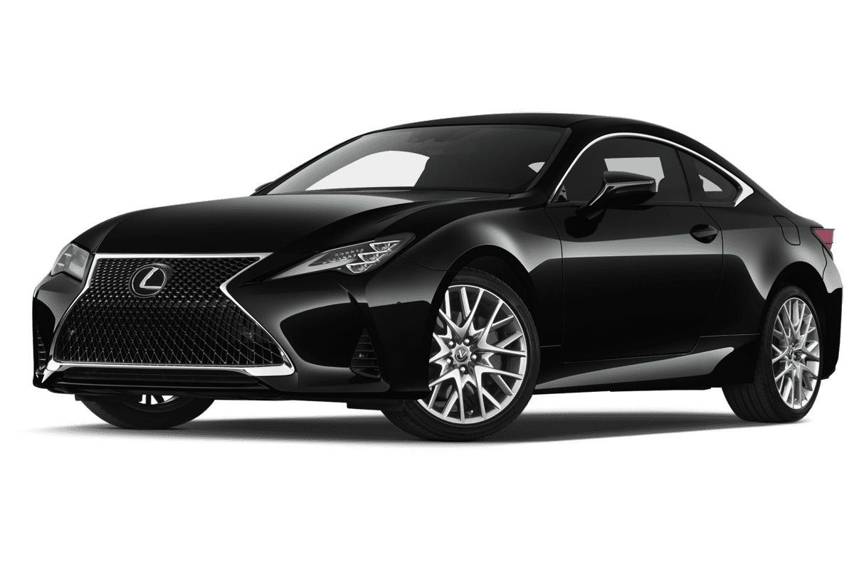 Tiefe, schräge Heckansicht eines Lexus RC Hybrid, freigestellt