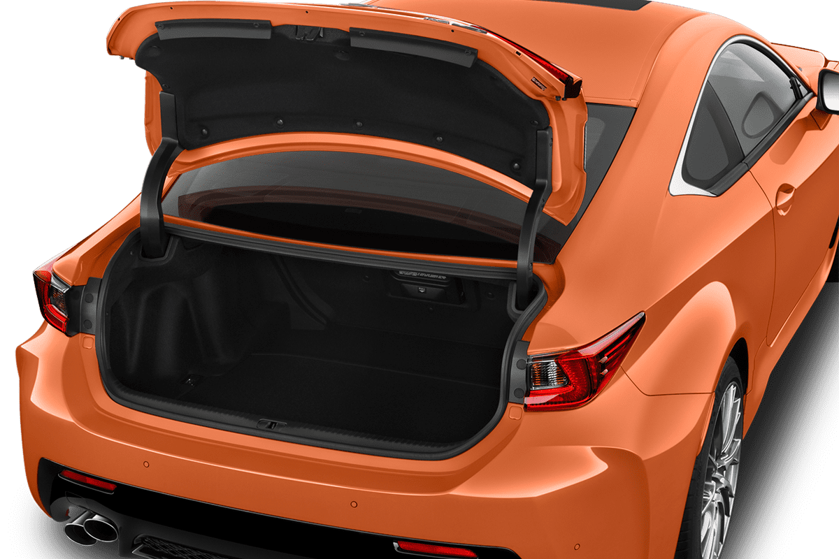 Kofferraum eines Lexus RC