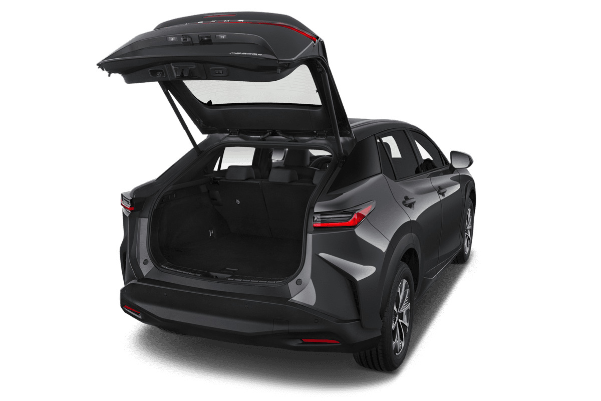 Kofferraum eines Lexus RZ