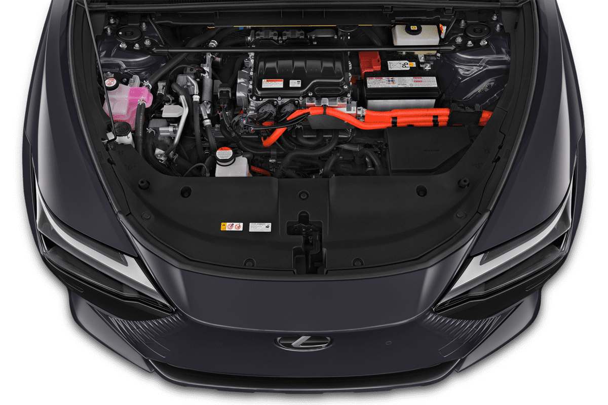 Motorraum eines Lexus RZ