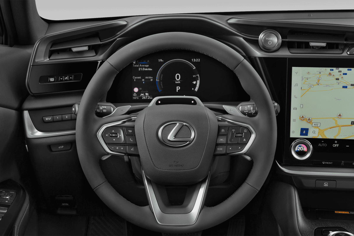 Lenkrad eines Lexus RZ