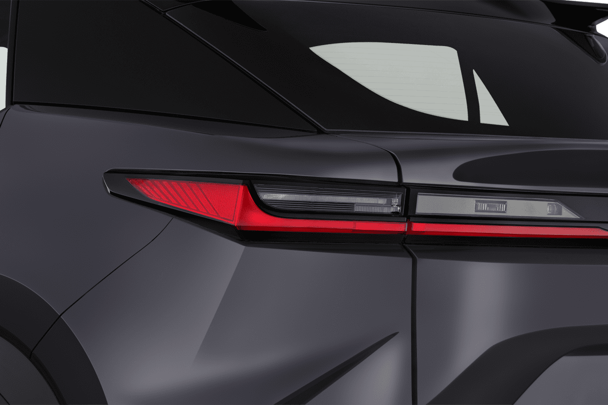 Heckleuchten eines Lexus RZ