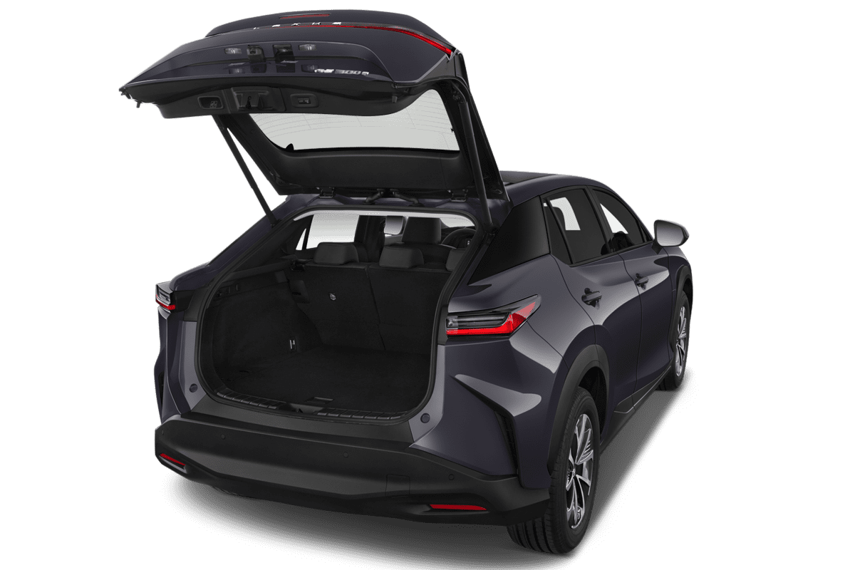 Kofferraum eines Lexus RZ