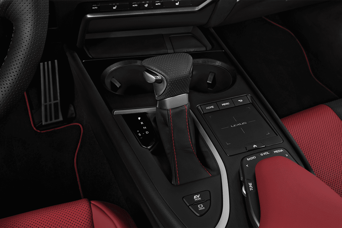 Schaltknüppel eines Lexus UX Elektro