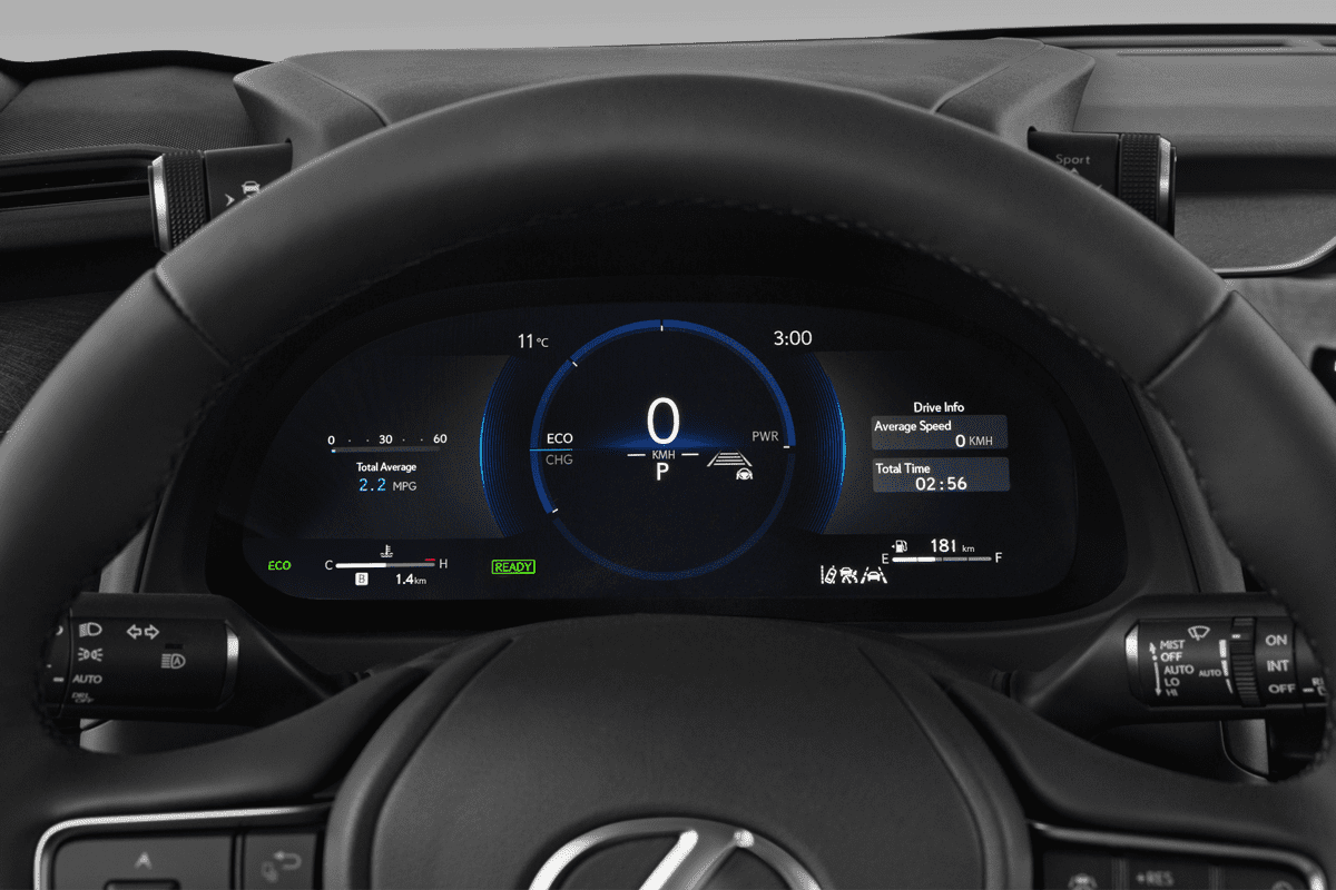 Kombiinstrument eines Lexus UX Hybrid