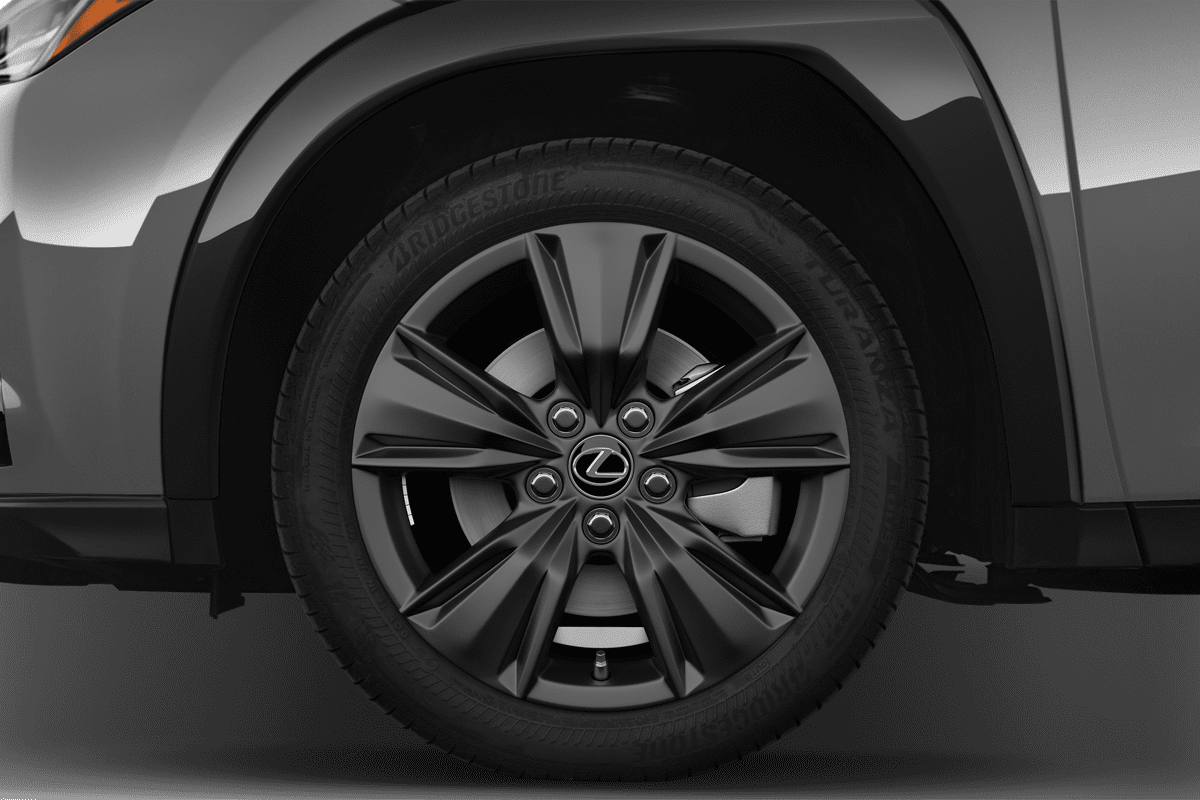 Radkappe oder Felge eines Lexus UX Hybrid