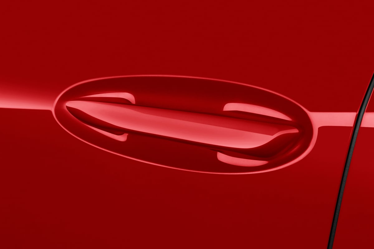 Türgriff eines Lexus UX Hybrid 