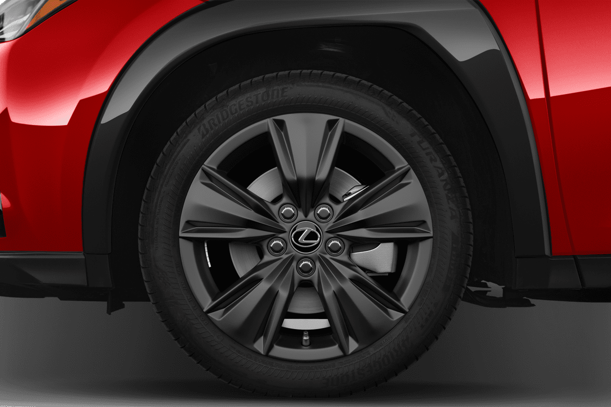 Radkappe oder Felge eines Lexus UX Hybrid 