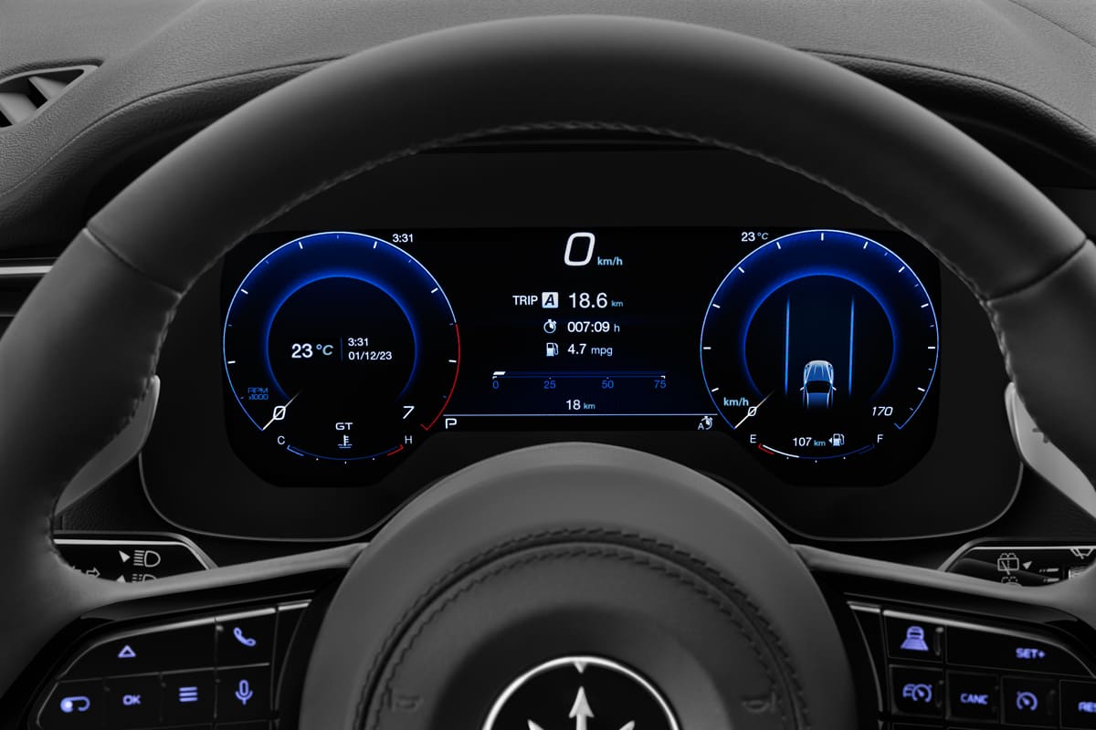 Kombiinstrument eines Maserati Grecale