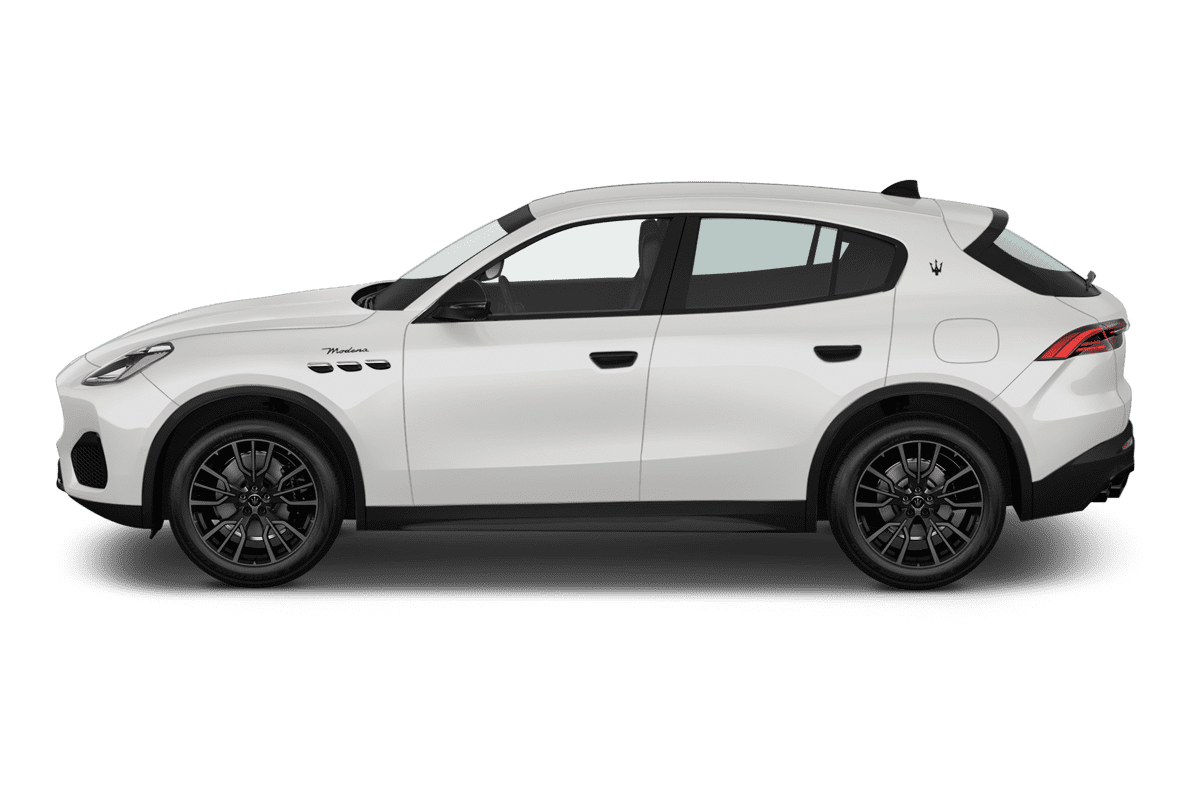 Seitenansicht eines Maserati Grecale