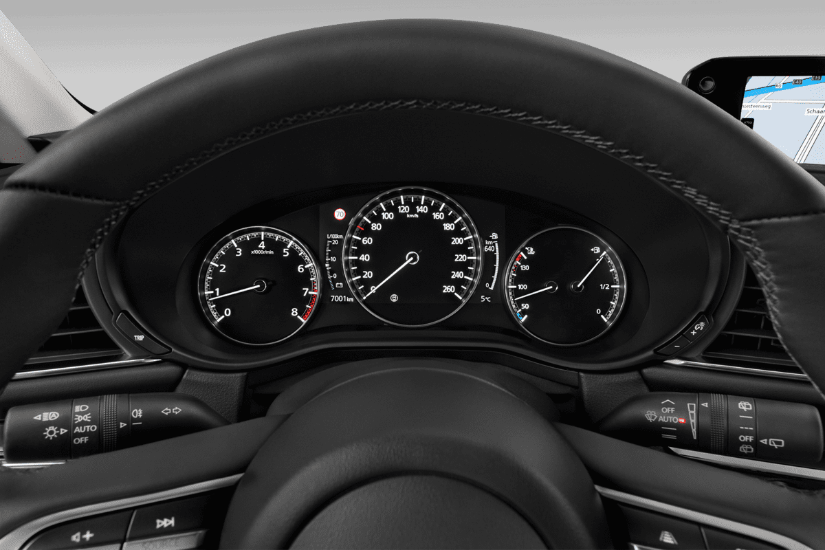 Kombiinstrument eines Mazda CX-30