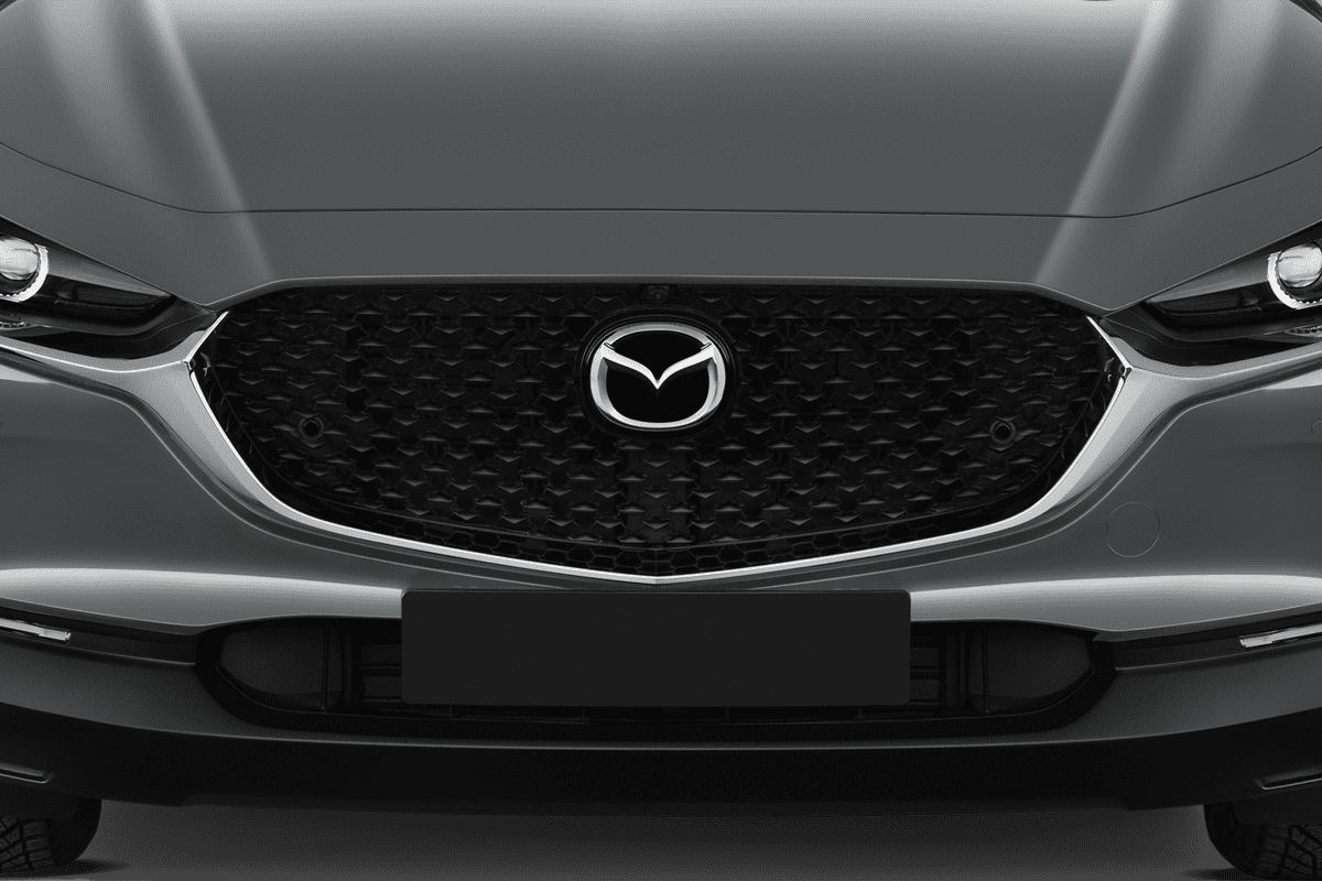 Kühlergrill eines Mazda CX-30 (neues Modell)