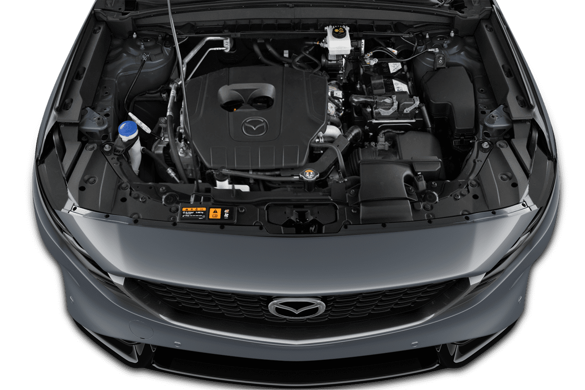 Motorraum eines Mazda CX-5 (neues Modell)
