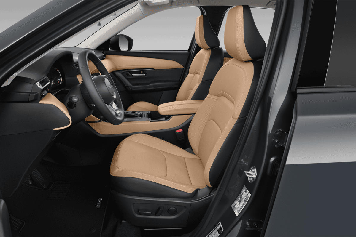 Vordersitze eines Mazda CX-5 (neues Modell)