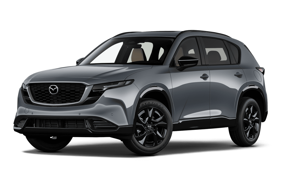 Tiefe, schräge Heckansicht eines Mazda CX-5 (neues Modell), freigestellt