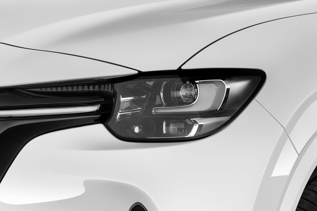 Frontscheinwerfer eines Mazda CX-60 Plug-in Hybrid 