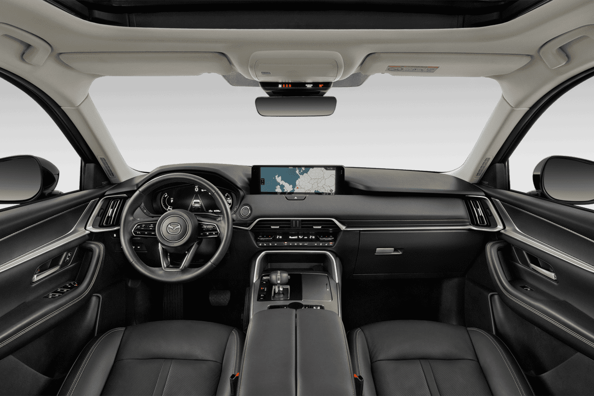Armaturenbrett eines Mazda CX-60 Plug-in Hybrid  (KI-generiert)