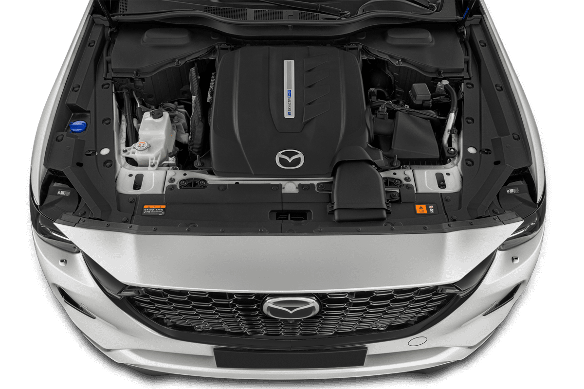 Motorraum eines Mazda CX-60 Plug-in Hybrid  (KI-generiert)