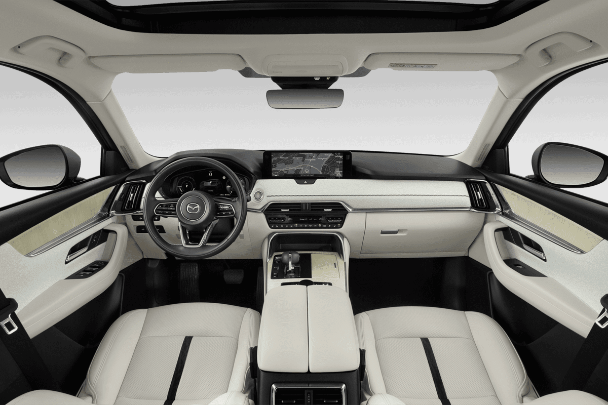 Armaturenbrett eines Mazda CX-80  (KI-generiert)