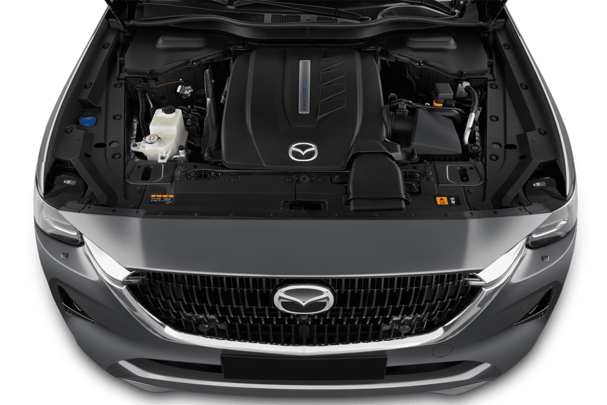 Motorraum eines Mazda CX-80  (KI-generiert)