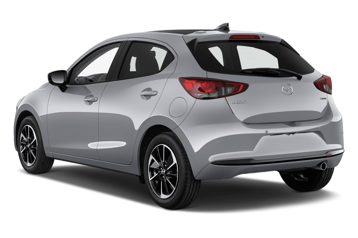 Schräge Heckansicht eines Mazda 2, freigestellt