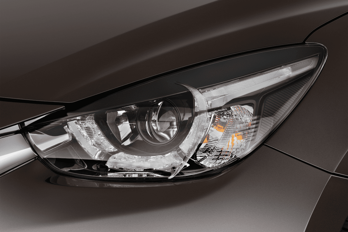 Frontscheinwerfer eines Mazda 2 Homura