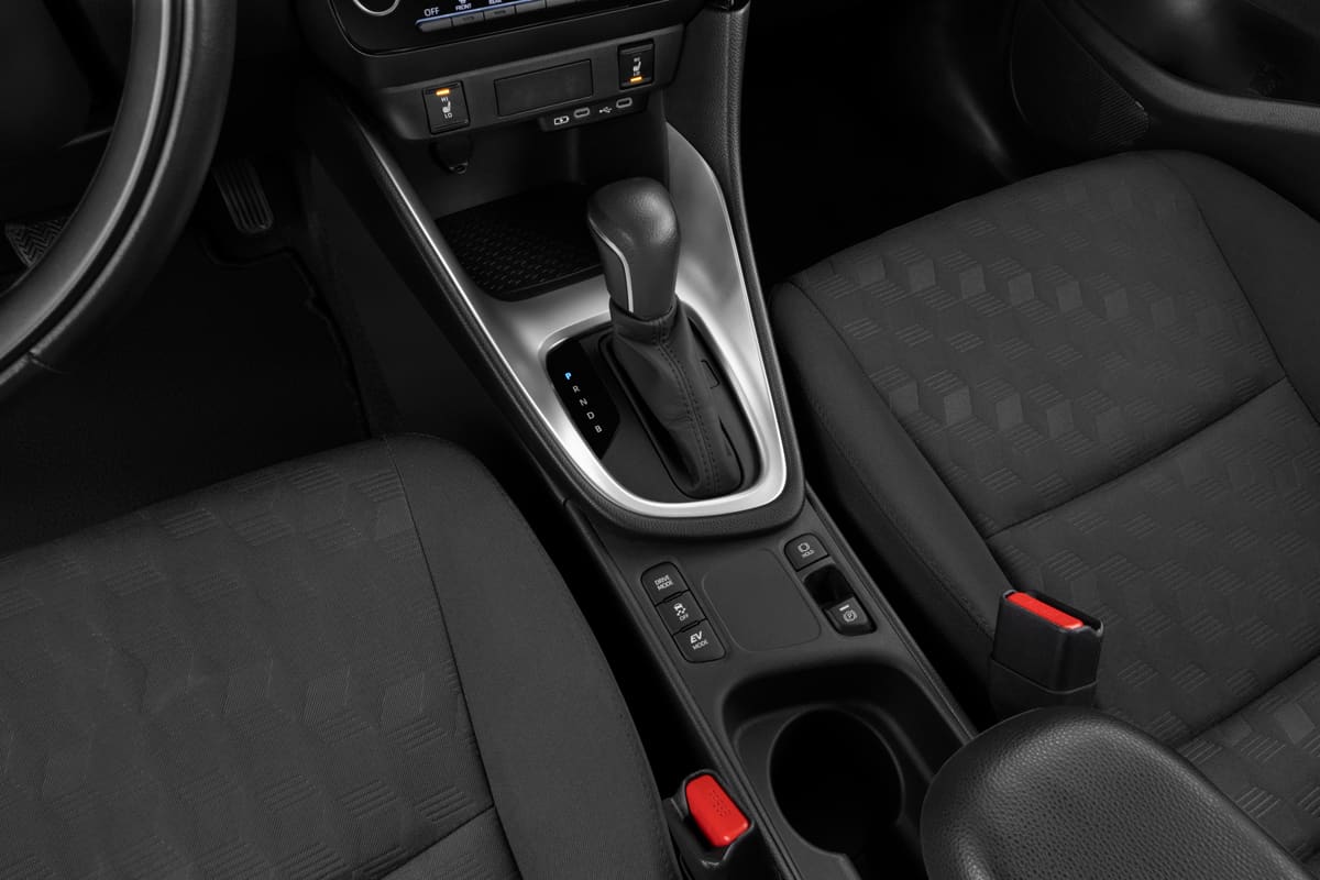 Schaltknüppel eines Mazda 2 Hybrid