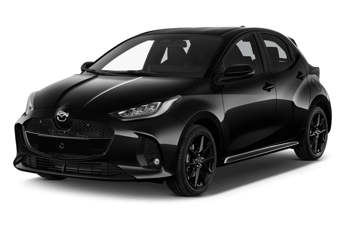 Schräge Frontansicht eines Mazda 2 Hybrid, freigestellt
