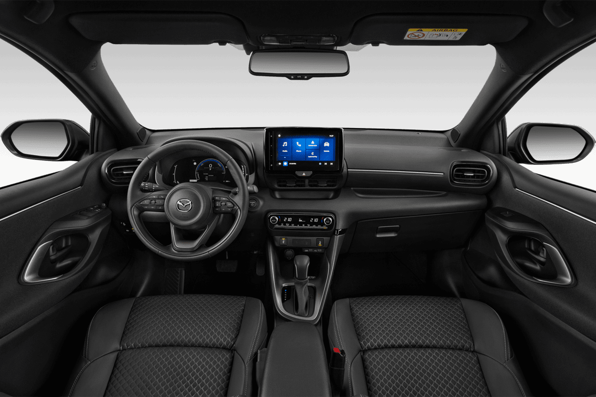 Armaturenbrett eines Mazda 2 Hybrid