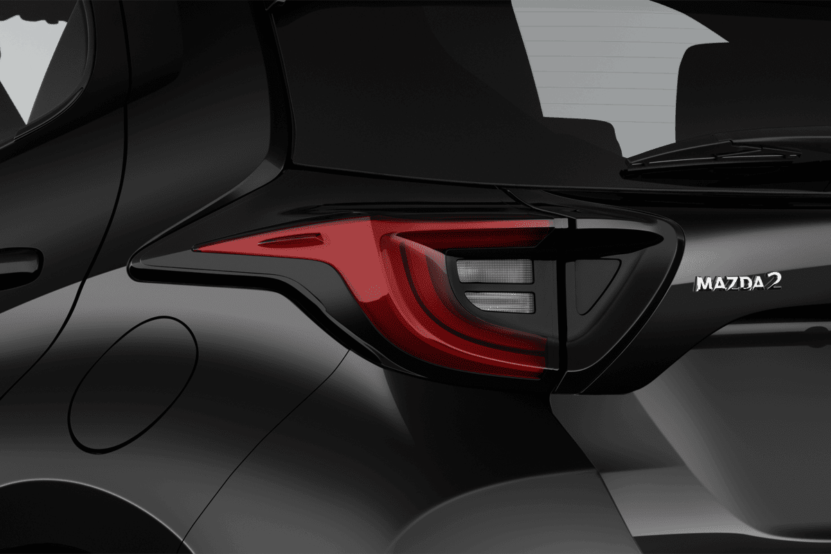 Heckleuchten eines Mazda 2 Hybrid